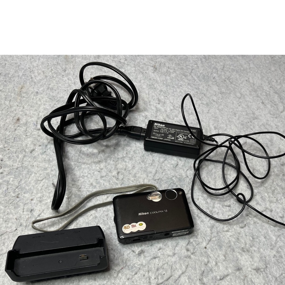 Nikon Coolpix S3 6.0MP Digital Camera Black with Dock MV-11 and AC Adapter EH-63